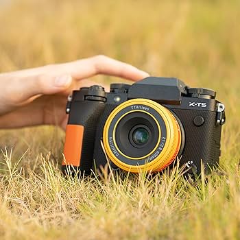 【限定】ttartisan AF 27mm f2.8 限定オレンジ（xマウント） 美しい瞬間、すべてを大切に】TTArtisan AF 27mm F2.8 Xマウント